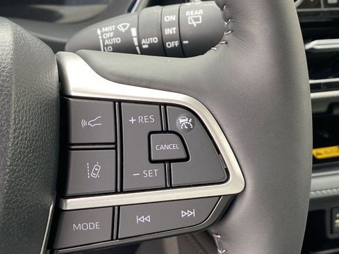 Certified 2026 Toyota Highlander Platinum AWD/4WD image 27
