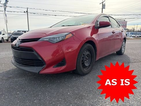 Used 2019 Toyota Corolla LE image 1
