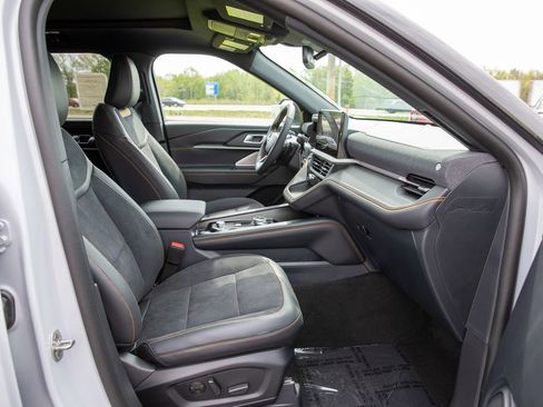 New 2026 Ford Explorer Tremor w/ Tremor Ultimate Package AWD/4WD image 26