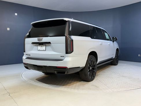 New 2026 Cadillac Escalade ESV Platinum Sport w/ LPO, ONYX Package image 9