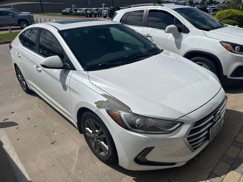 Used 2018 Hyundai Elantra Value Edition FWD image 2