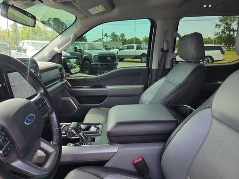 Used 2021 Ford F150 Lariat w/ Equipment Group 502A High AWD/4WD image 19