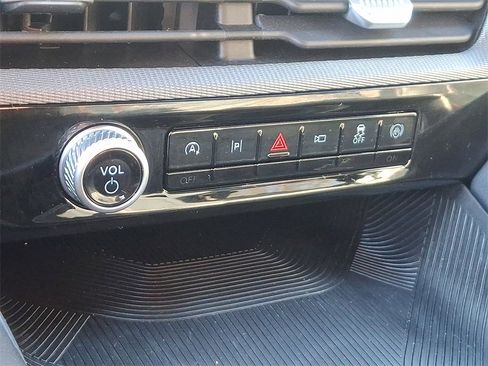 Used 2025 Ford Explorer ST-Line image 15