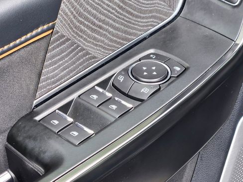 Certified 2022 Ford F150 Platinum w/ Equipment Group 701A High image 20