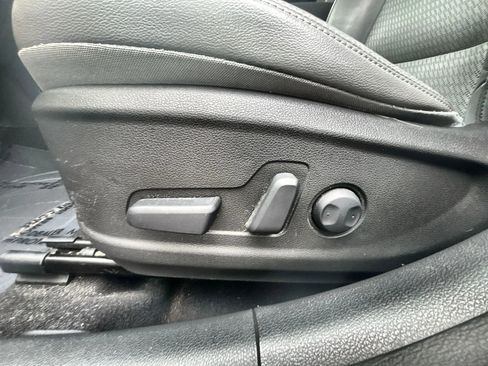 Used 2019 Hyundai Kona Limited image 14