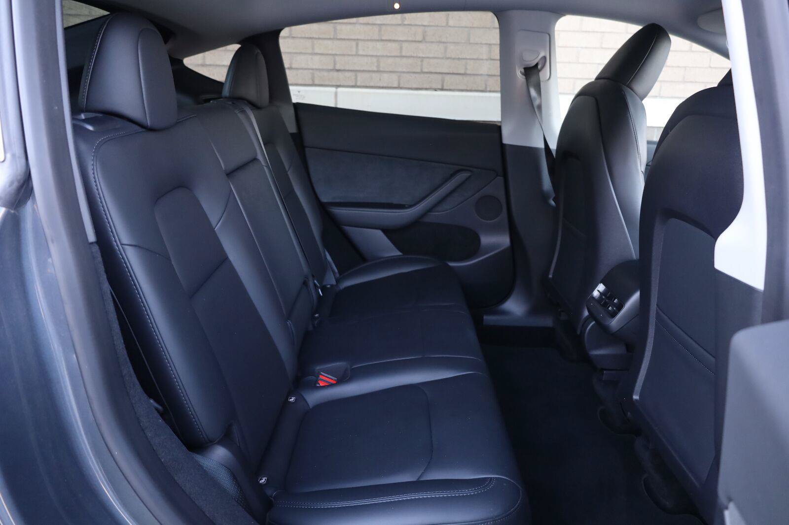 Used 2023 Tesla Model Y Long Range AWD/4WD image 25