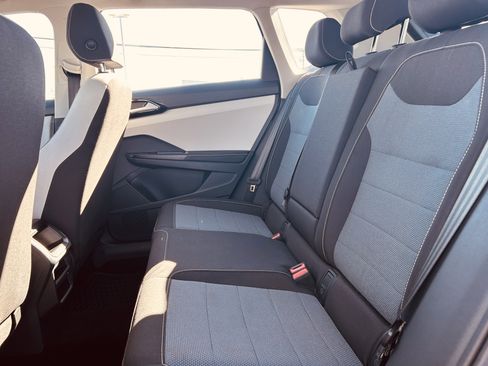 Used 2025 Volkswagen Taos S image 23