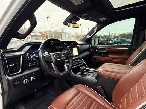 Used 2024 GMC Sierra 1500 Denali Ultimate image 17