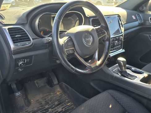 Used 2021 Jeep Grand Cherokee Freedom Edition image 10