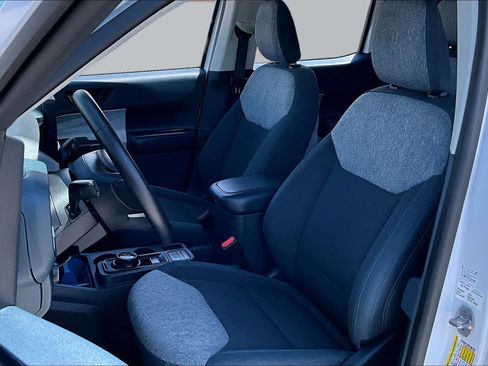 Certified 2025 Ford Maverick XLT w/ XLT Luxury Package FWD image 8