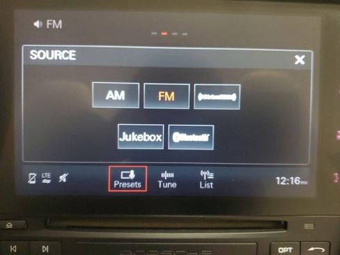 Used 2018 Porsche 911 Carrera image 16