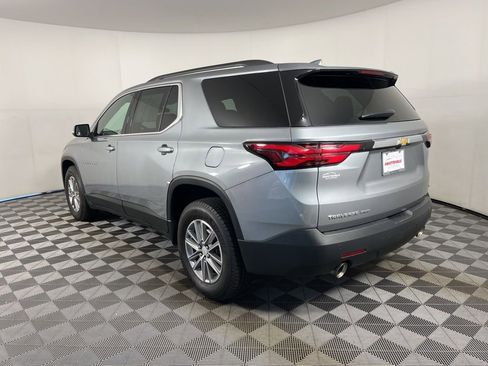 Used 2023 Chevrolet Traverse LT image 16