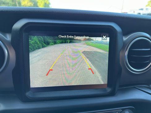 Used 2018 Jeep Wrangler Rubicon image 16