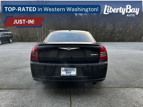Used 2006 Chrysler 300 SRT8 w/ SRT Option Group II image 11