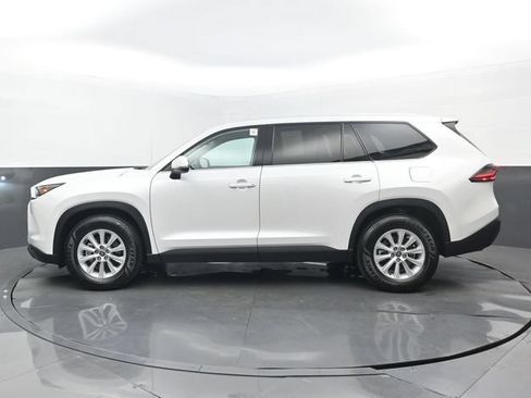 Used 2026 Toyota Grand Highlander FWD image 21
