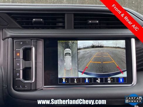 Used 2024 GMC Yukon XL Denali AWD/4WD image 35