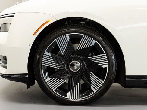 Certified 2024 Rolls-Royce Spectre w/ Spectre Launch Package AWD/4WD image 15