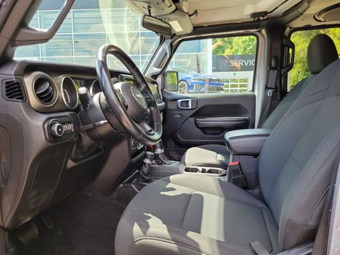 Used 2021 Jeep Wrangler Unlimited Sport AWD/4WD image 8