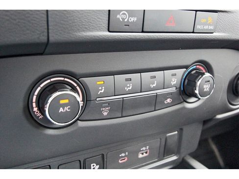 Certified 2024 Nissan Frontier SV w/ Technology Package image 22