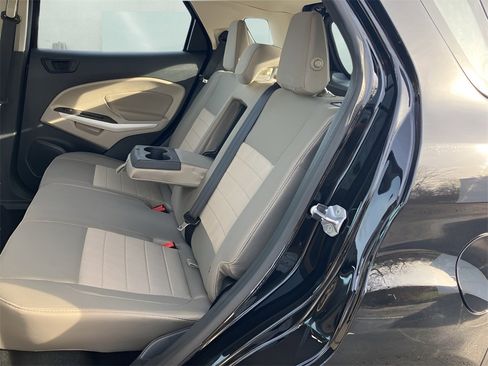 Used 2022 Ford EcoSport S image 30