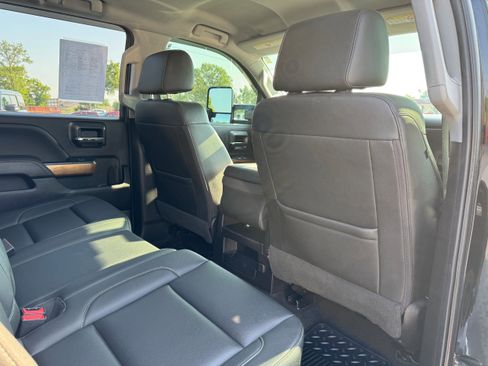 Used 2018 Chevrolet Silverado 2500 LTZ w/ Duramax Plus Package image 15