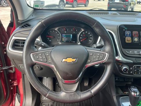 Used 2018 Chevrolet Equinox Premier FWD image 16