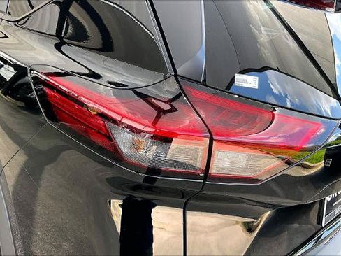 Certified 2023 Nissan Rogue SV AWD/4WD image 28