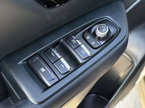 Used 2025 Subaru Forester Limited AWD/4WD image 16