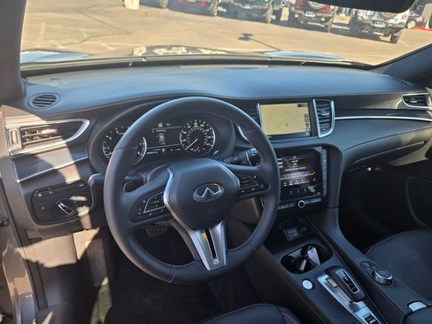 Used 2023 INFINITI QX50 Sport FWD image 9