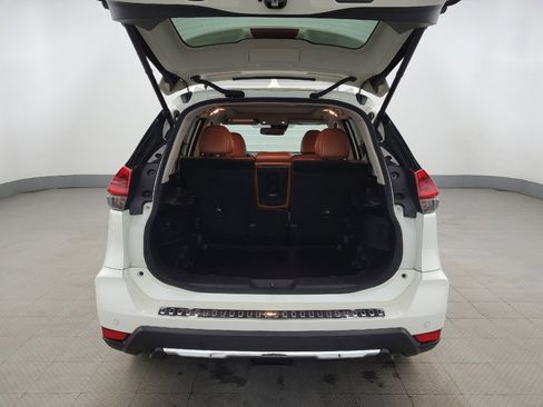 Used 2019 Nissan Rogue SL w/ Premium Package image 29