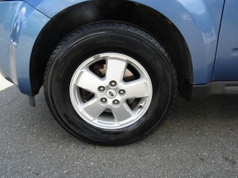 Used 2009 Ford Escape XLT image 13