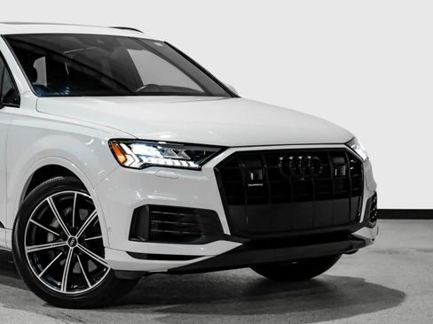 Used 2021 Audi Q7 3.0T Prestige w/ Prestige Package AWD/4WD image 14