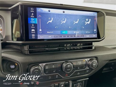 New 2026 Jeep Gladiator Sport image 32