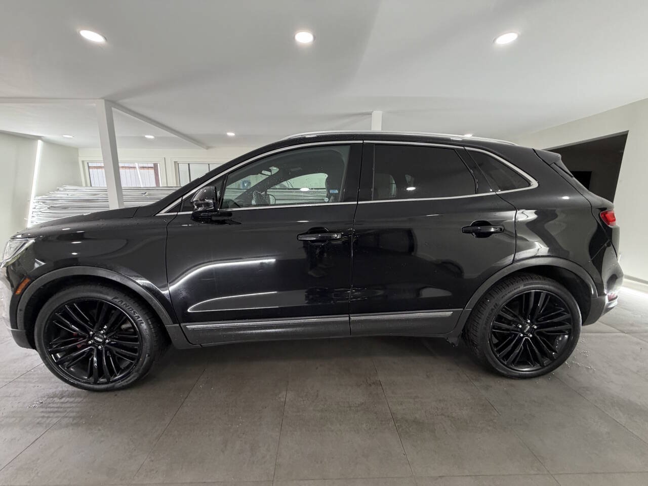 Used 2017 Lincoln MKC Reserve AWD/4WD image 5