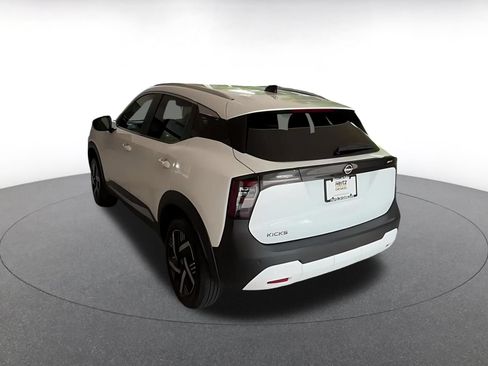 Used 2026 Nissan Kicks SV w/ Cold Weather Package FWD image 15