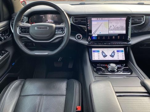 Used 2024 Jeep Grand Wagoneer L Series II w/ Quick Order Packagew 28T AWD/4WD image 10