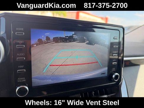 Used 2020 Toyota Corolla LE image 22