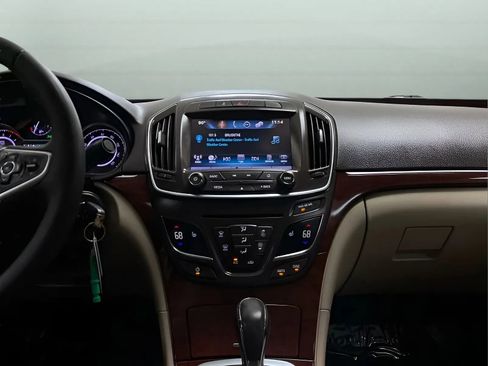 Used 2016 Buick Regal FWD image 20
