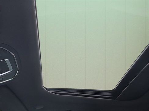 Certified 2025 Jeep Grand Cherokee Laredo X w/ Luxury Tech Group I image 36