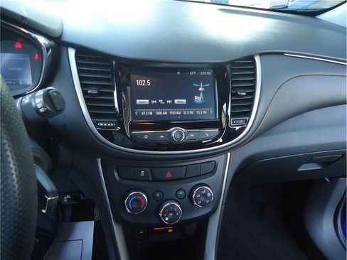 Used 2017 Chevrolet Trax LS FWD image 22