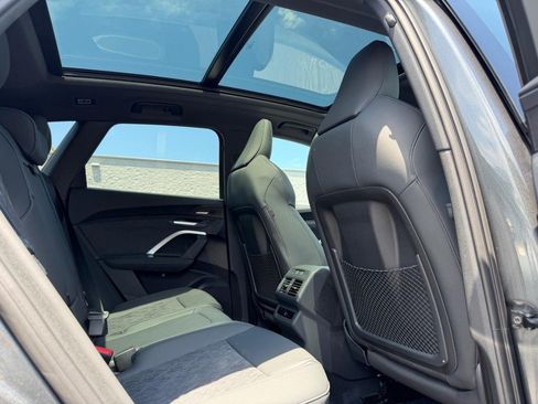 New 2026 Audi SQ5 Premium Plus AWD/4WD image 4