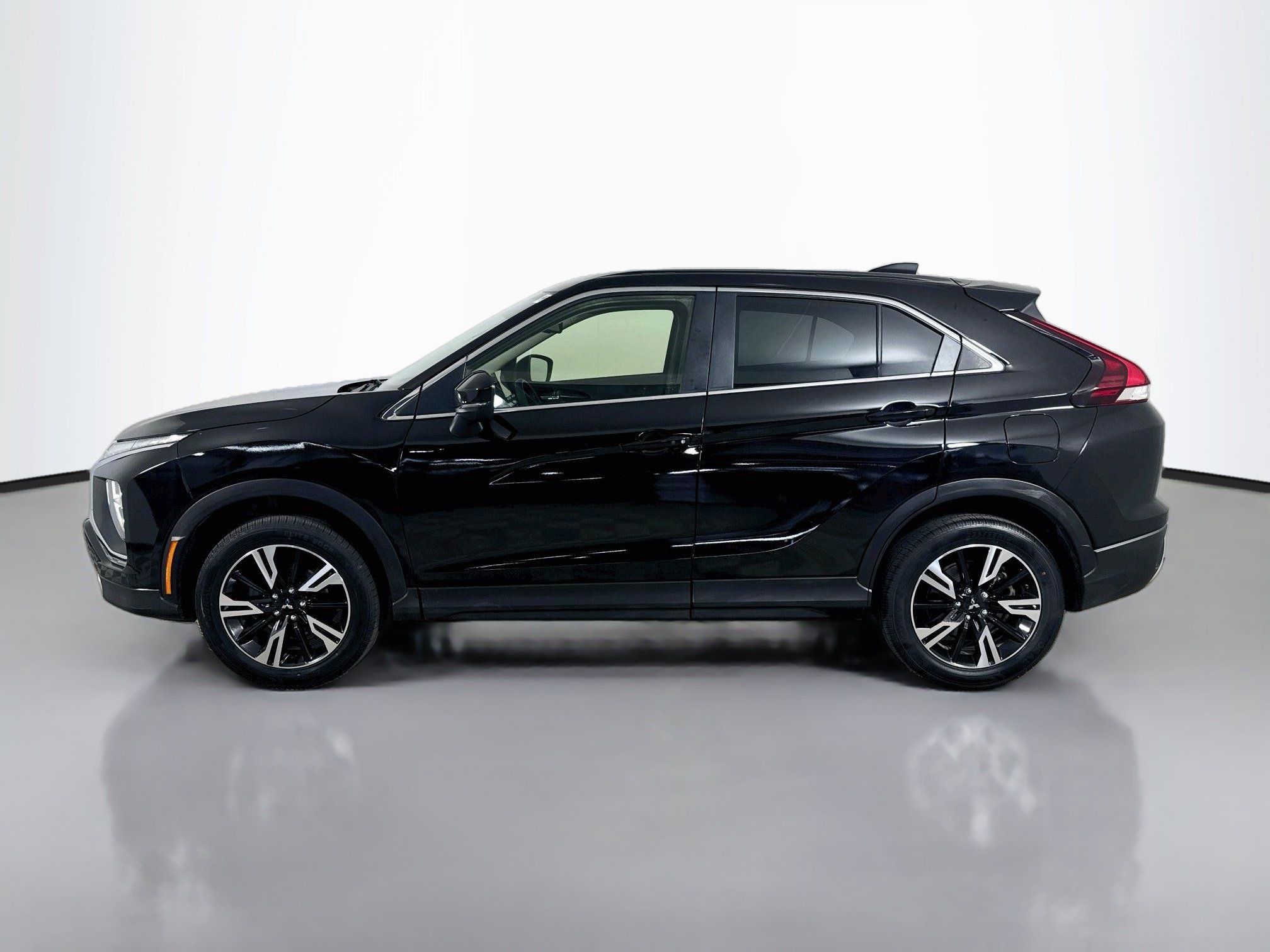 Used 2024 Mitsubishi Eclipse Cross SE AWD/4WD image 6