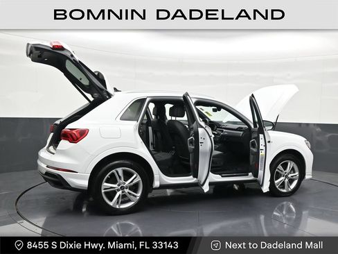 Used 2024 Audi Q3 2.0T Premium image 30