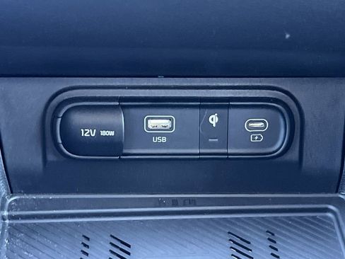 Used 2023 Kia Sportage EX image 7