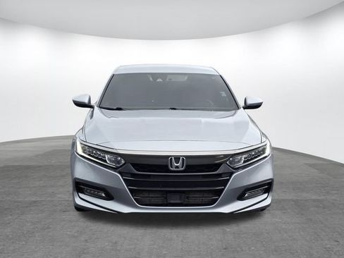 Used 2018 Honda Accord Sport image 2