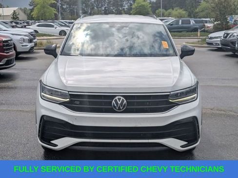 Used 2022 Volkswagen Tiguan SE R-Line image 10