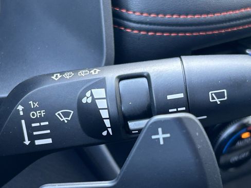 Used 2025 Nissan Rogue SV image 23