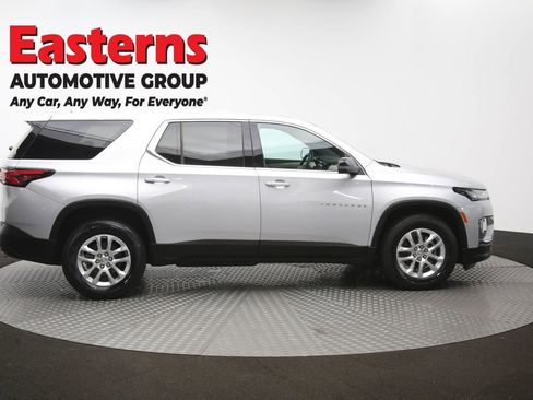 Used 2022 Chevrolet Traverse LS AWD/4WD image 46