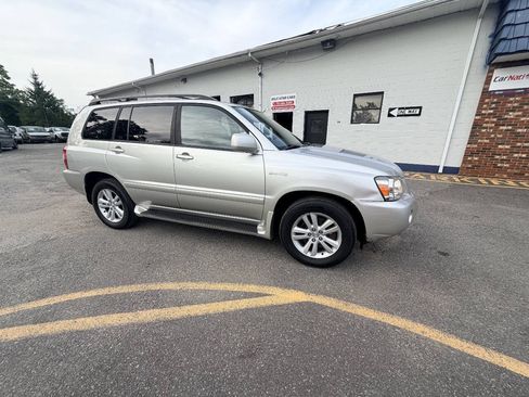 Used 2006 Toyota Highlander Limited AWD/4WD image 18