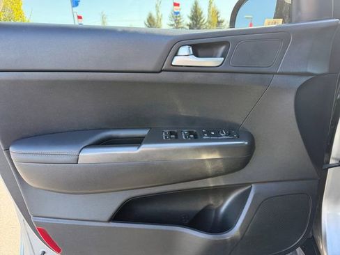 Certified 2019 Kia Sportage LX AWD/4WD image 15